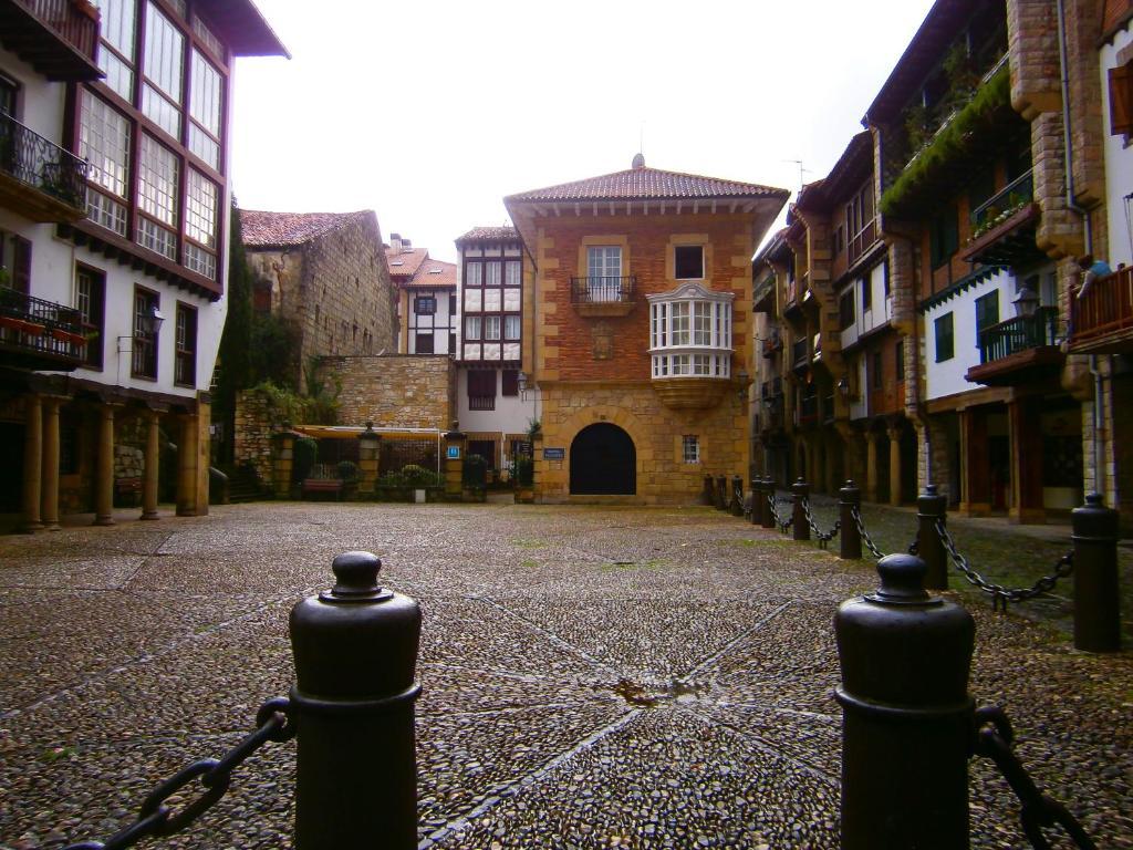 Hotel Palacete Hondarribia Exterior photo